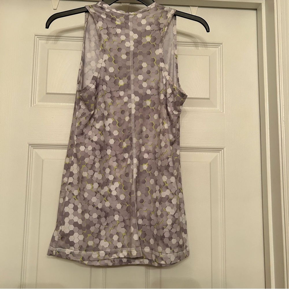 Sofibella Activewear Tank Top Size S - Picture 5 of 5